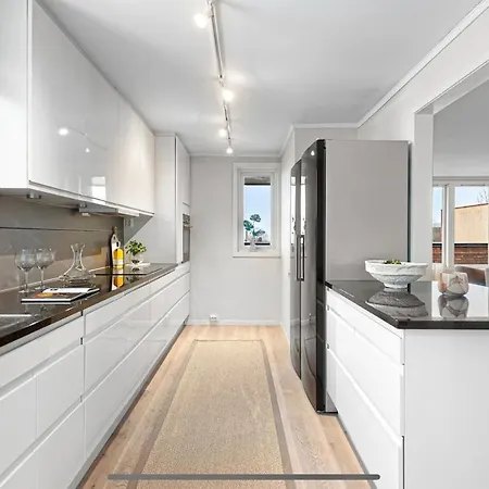 Bright And Spacious, Close To The Center And Train * Sandefjord